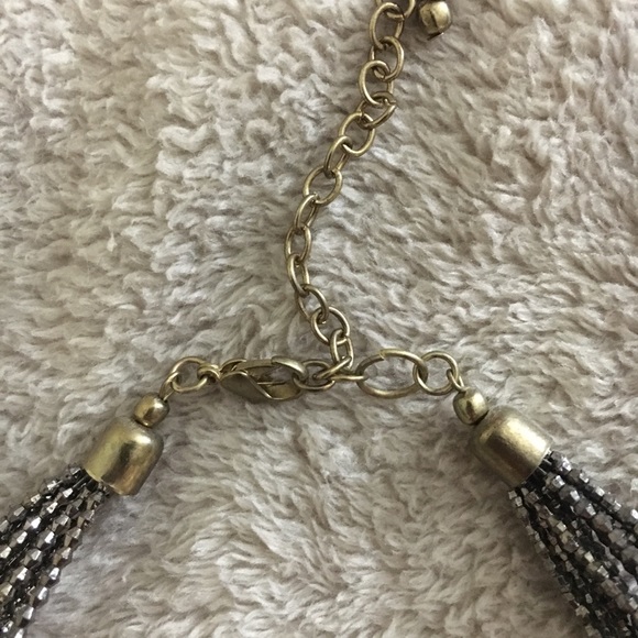 Broad based necklace - Picture 3 of 3